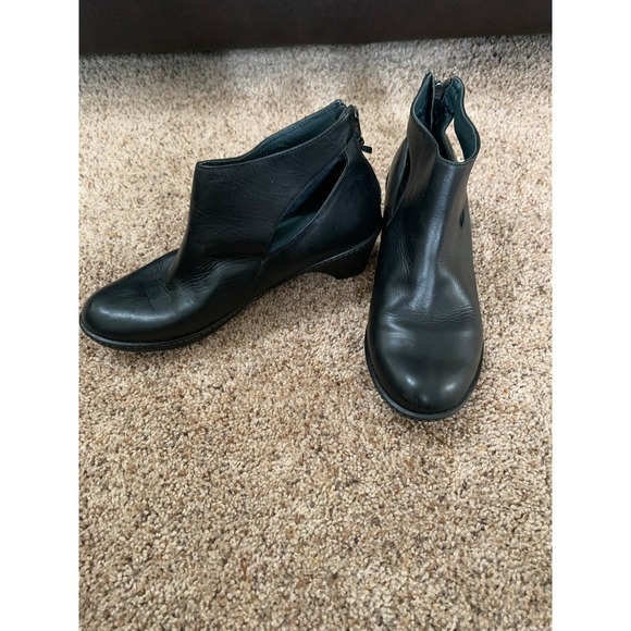 Dansko Bonita Leather Black Back Zip Bootie Cutout Side Womens Size 39  US 8.5 - Picture 2 of 9